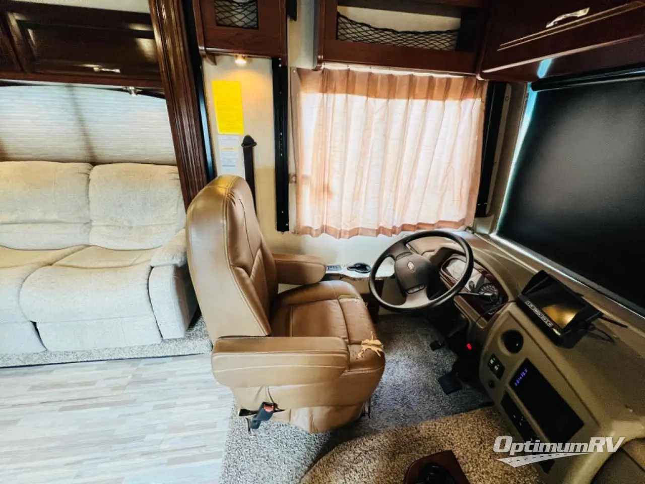 2018 Fleetwood Flair LXE 31W Photo 4