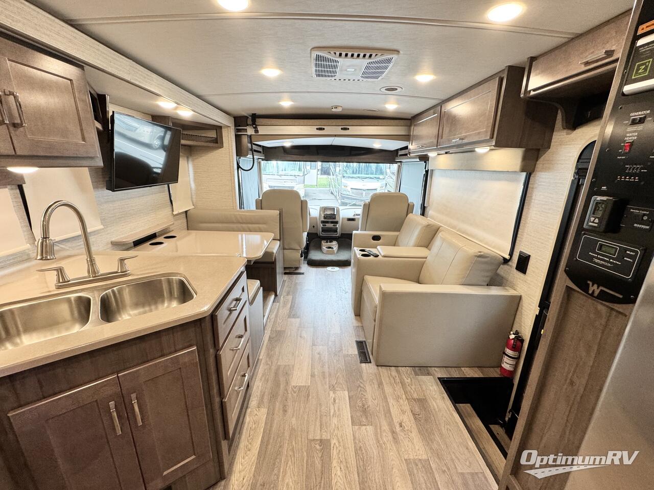 2022 Winnebago Vista 27P Photo 3