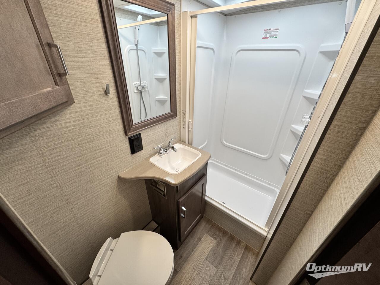 2022 Winnebago Vista 27P Photo 12