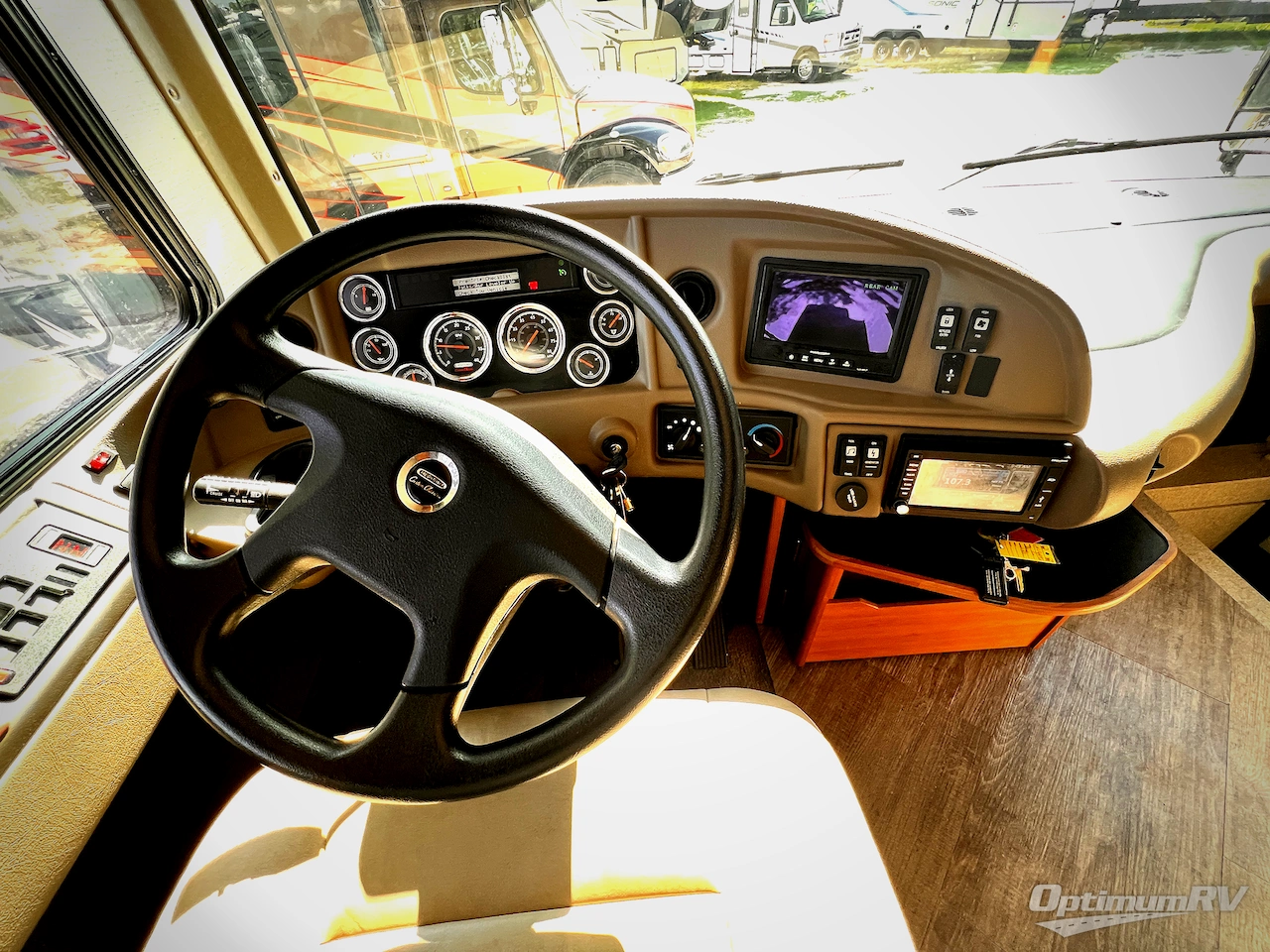 2016 Fleetwood Pace Arrow LXE 38B Photo 7