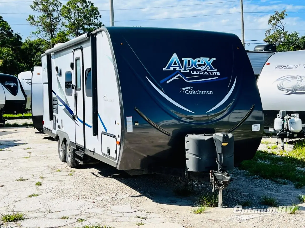 2017 Coachmen Apex Ultra-Lite 215RBK Photo 1