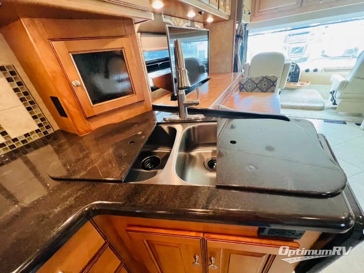 2015 Itasca Suncruiser 37F Photo 11