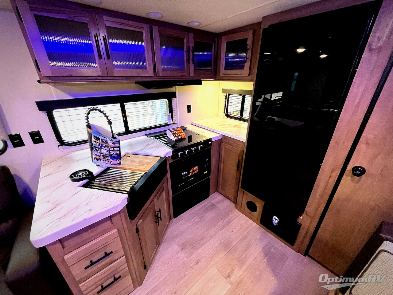 2025 Forest River Cherokee Grey Wolf 26SS Photo 6