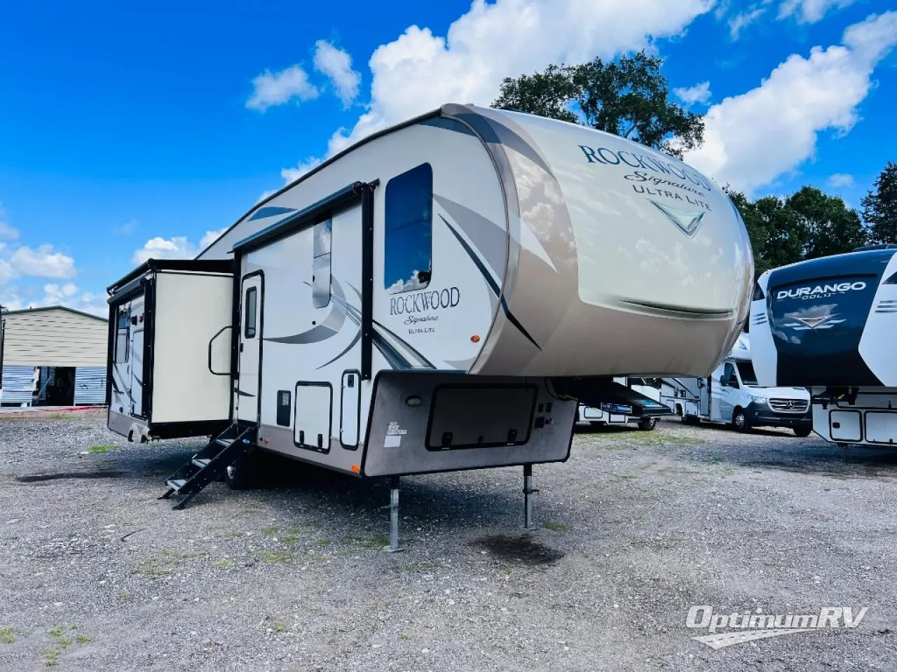 2019 Forest River Rockwood Signature Ultra Lite 8290BS Photo 1