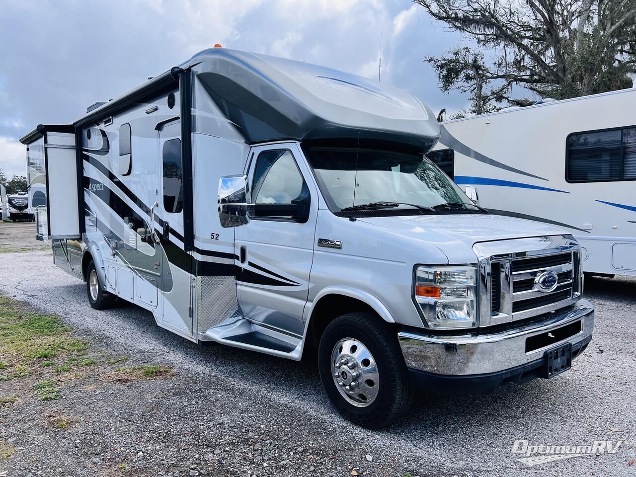 2014 Winnebago Aspect M-27K Photo 1