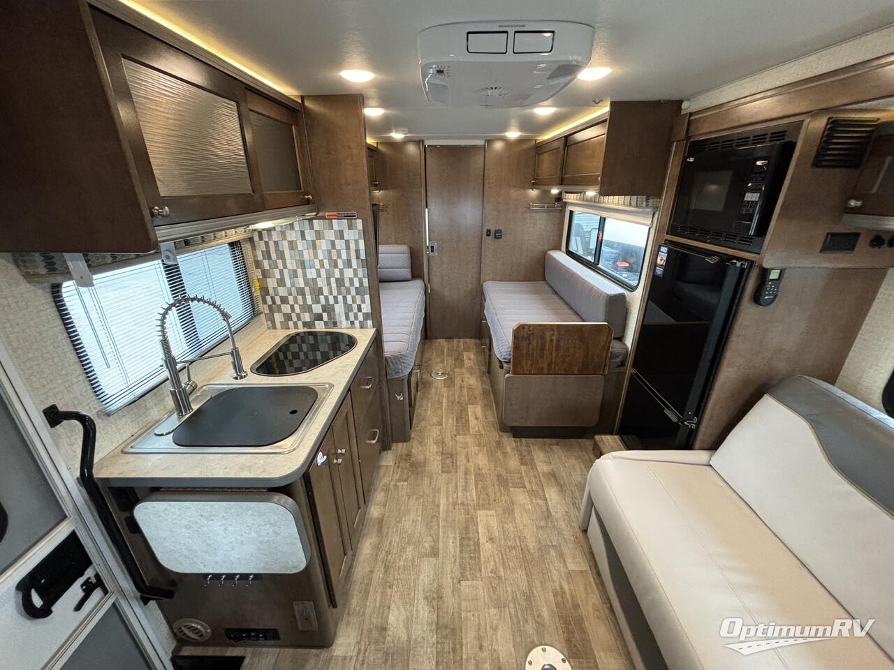 2018 Winnebago Fuse 23A Photo 5