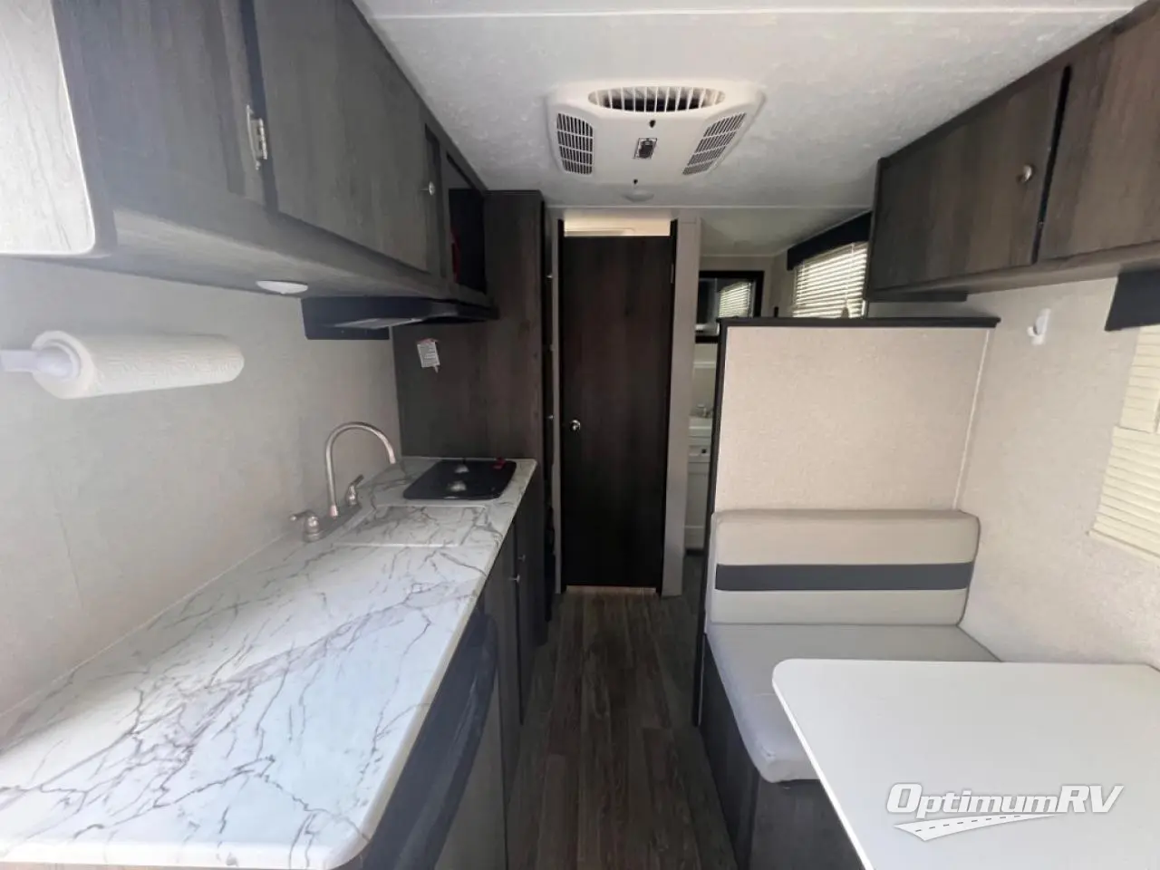 2021 Coachmen Clipper Cadet 17CBH Photo 4