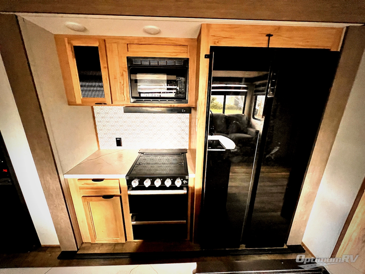 2024 Forest River Cherokee Arctic Wolf Suite 3770 Photo 9