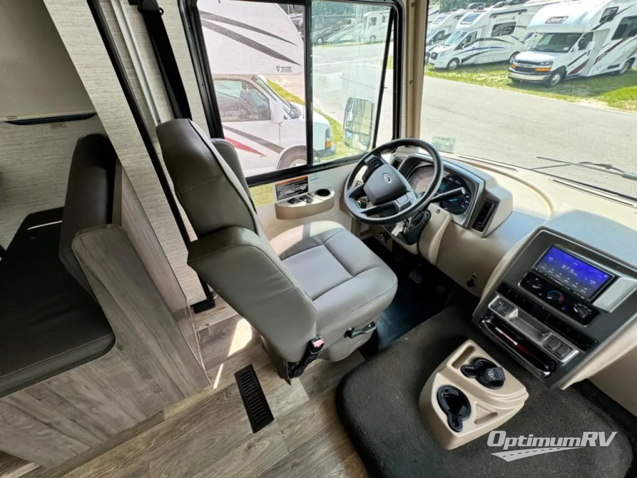 SOLD! - Used 2022 Winnebago Vista 27P Motor Home Class A at Optimum RV ...