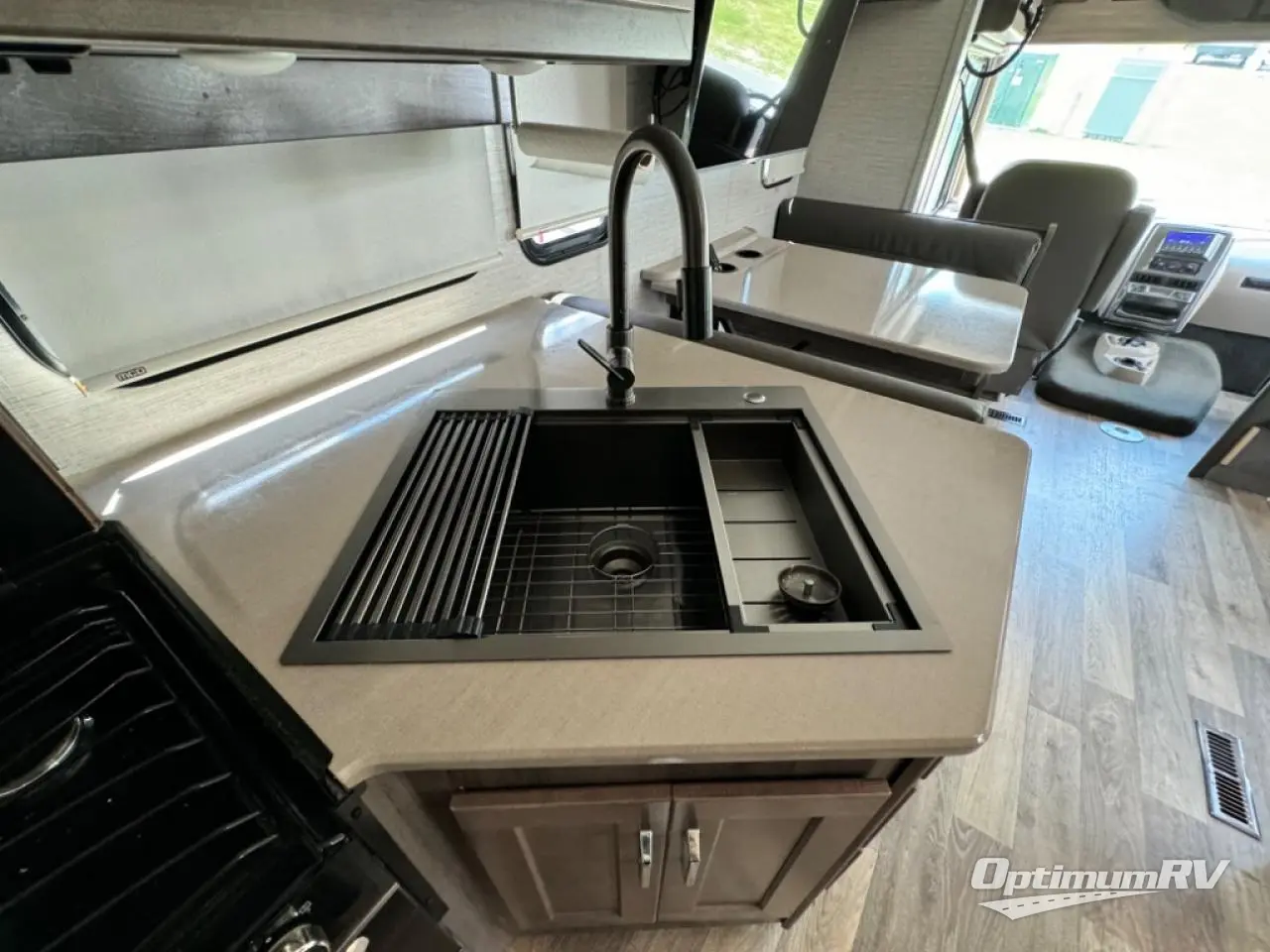 SOLD! - Used 2022 Winnebago Vista 27P Motor Home Class A at Optimum RV ...