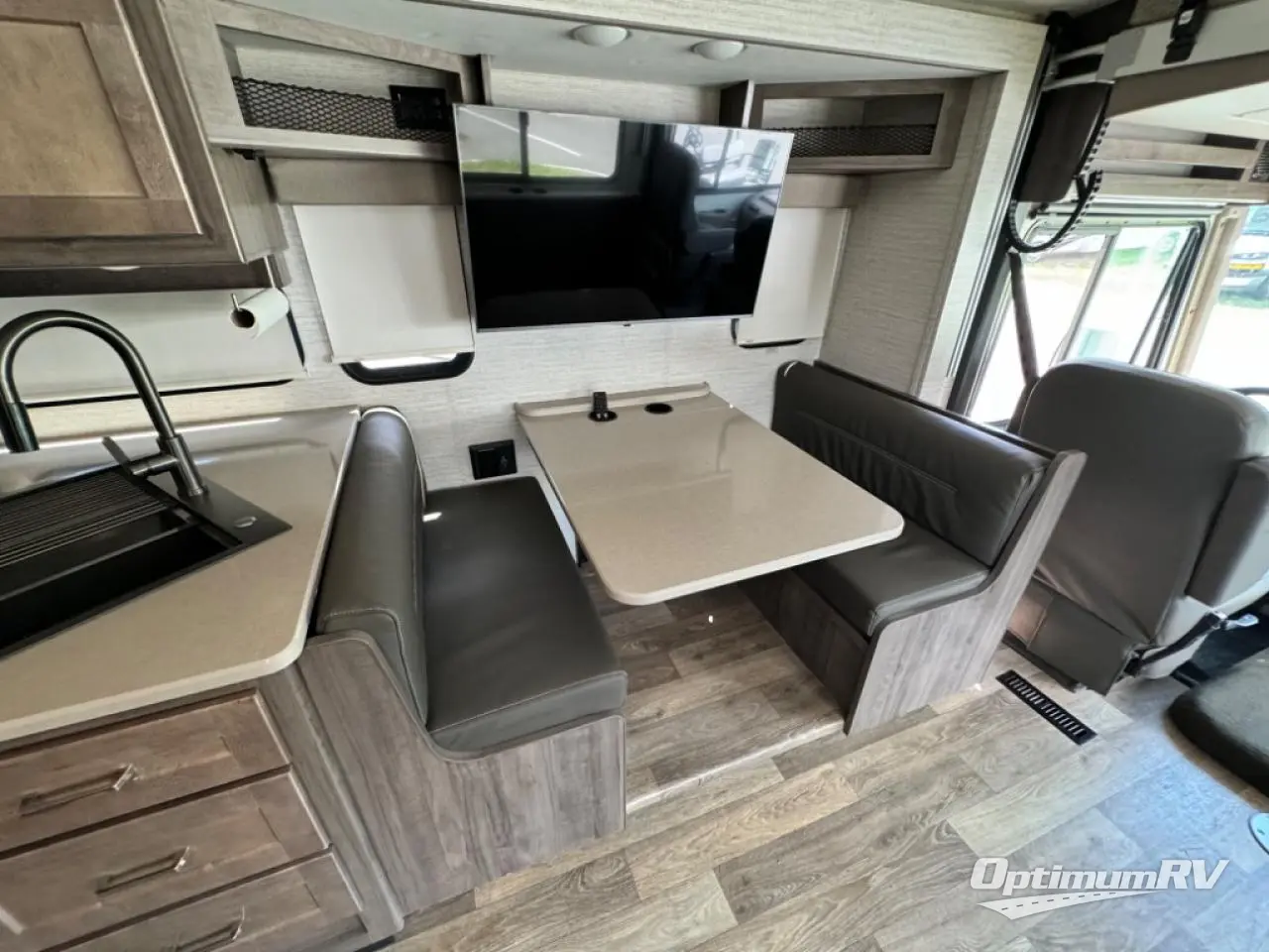 SOLD! - Used 2022 Winnebago Vista 27P Motor Home Class A at Optimum RV ...