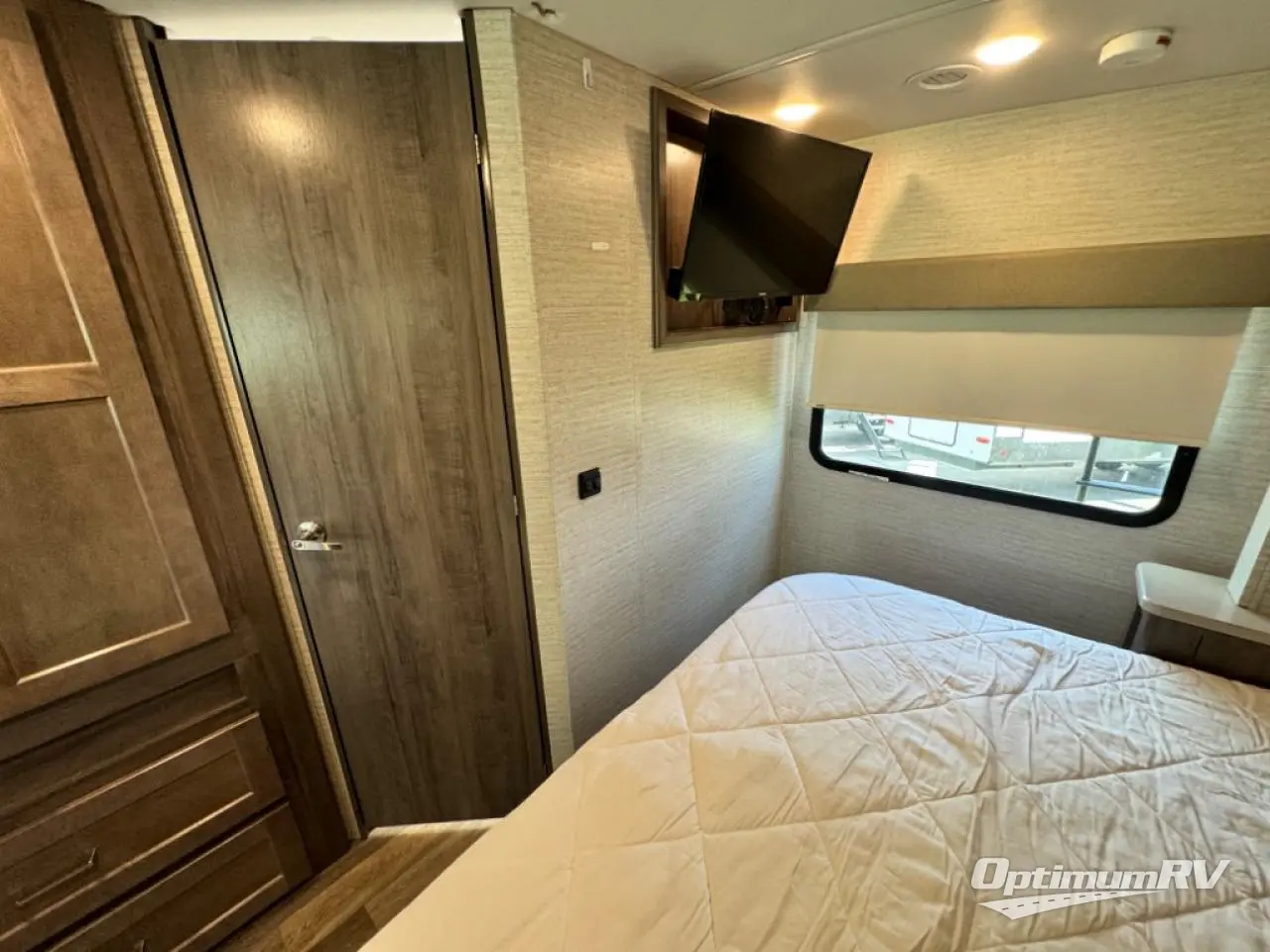 SOLD! - Used 2022 Winnebago Vista 27P Motor Home Class A at Optimum RV ...