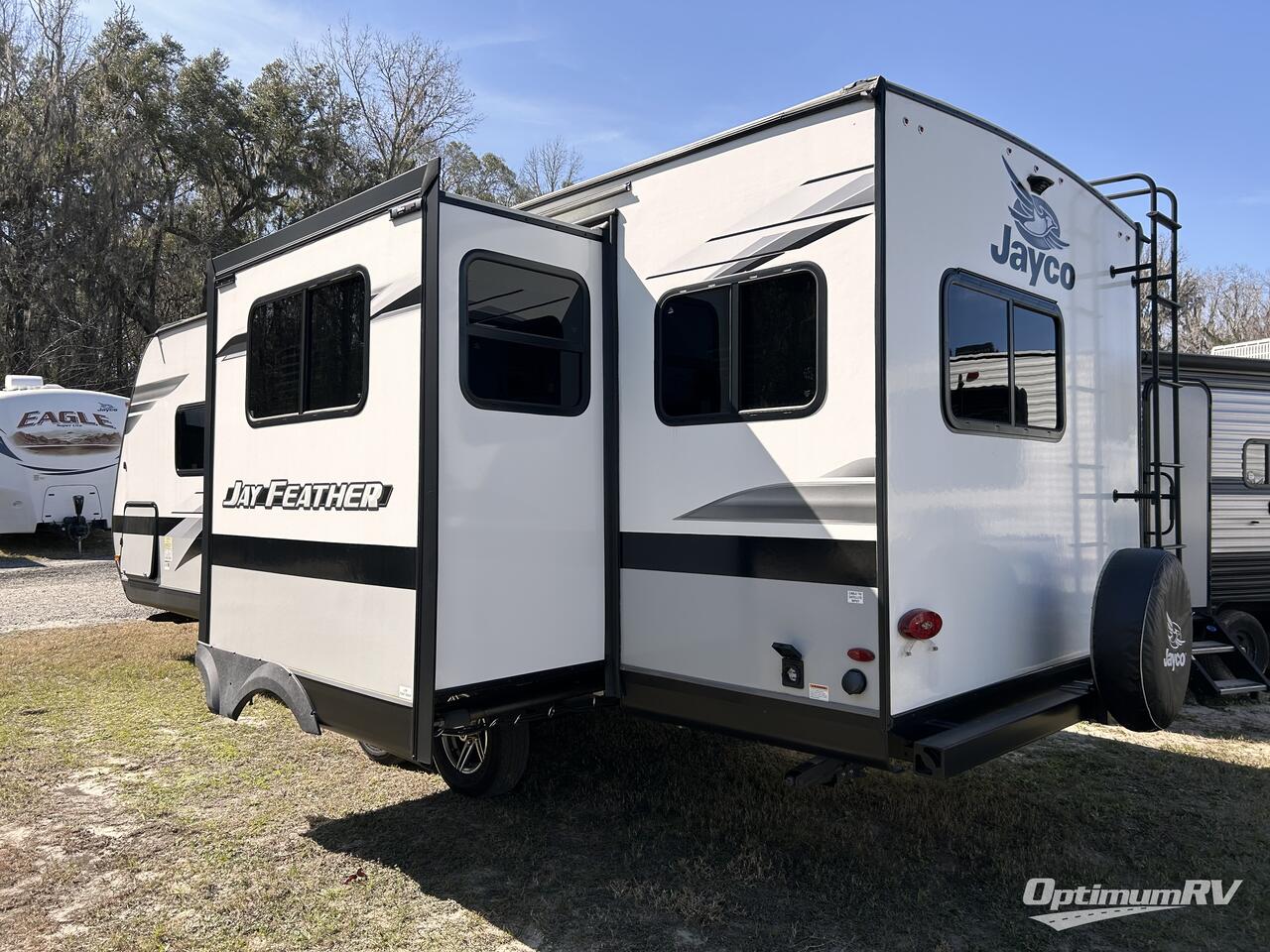 2022 Jayco Jay Feather 24RL Photo 3