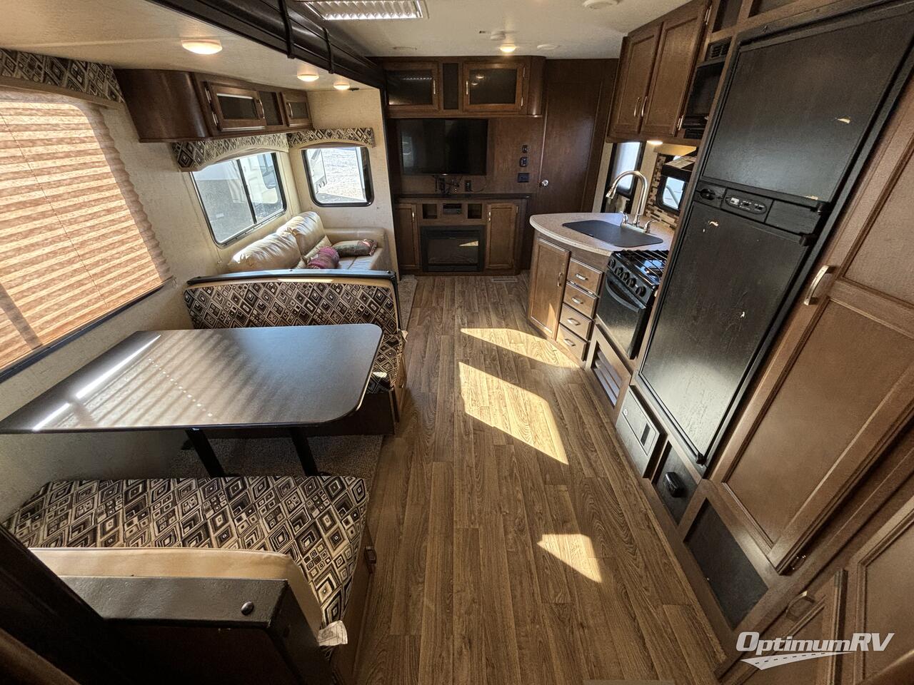 2018 Venture SportTrek 271VRB Photo 8