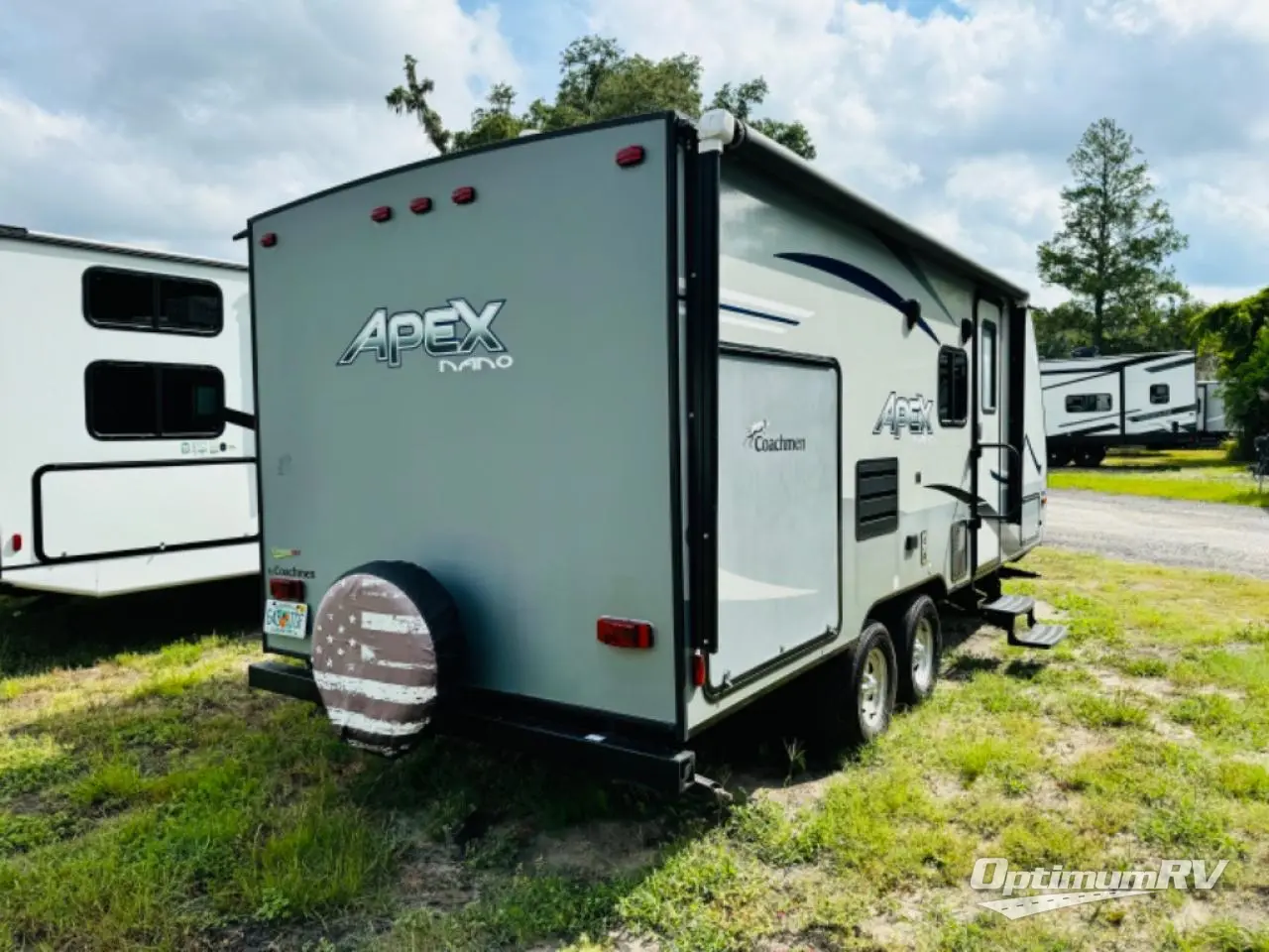 2020 Coachmen Apex Ultra-Lite 251RBK Photo 2