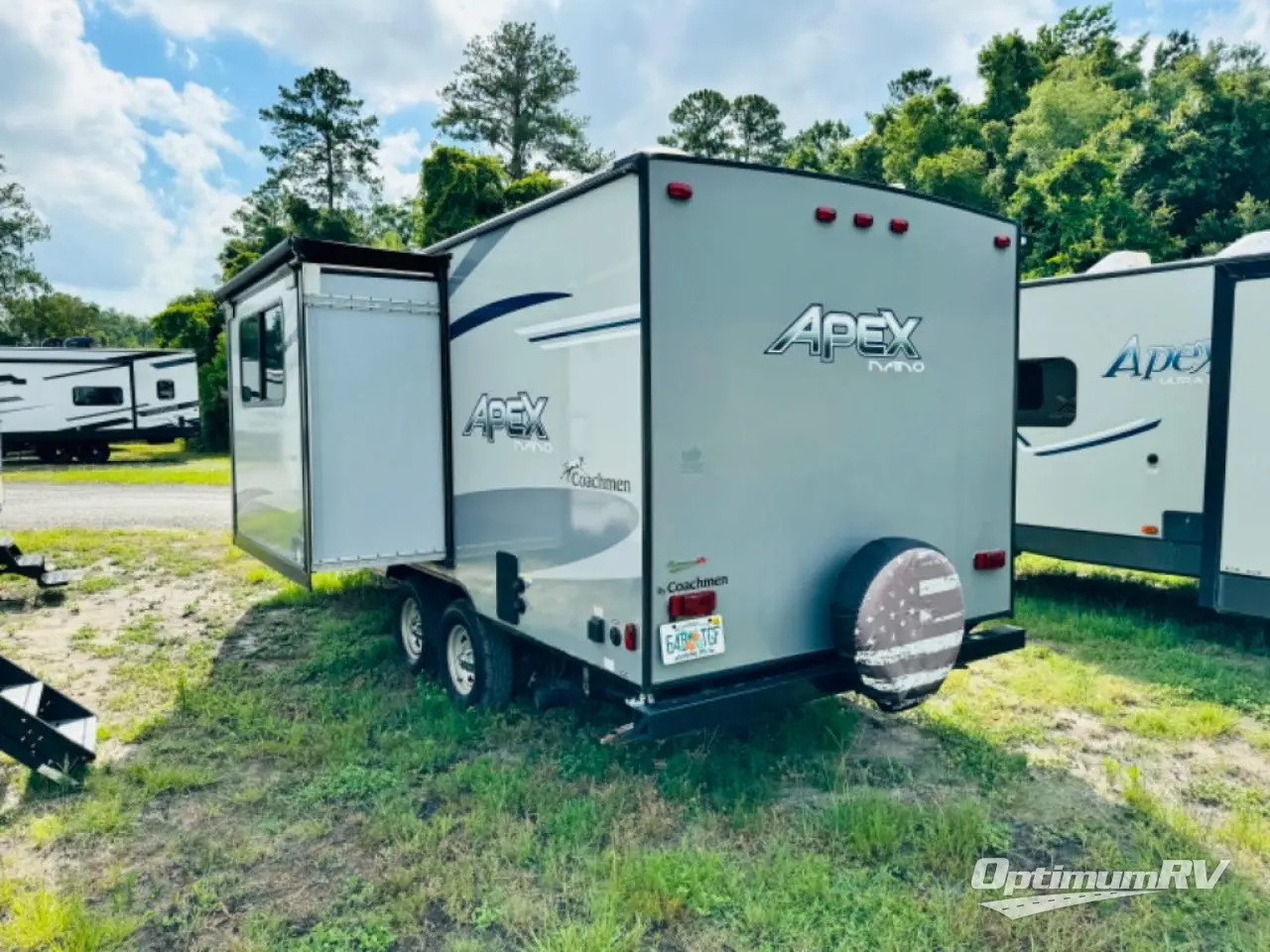 2020 Coachmen Apex Ultra-Lite 251RBK Photo 3