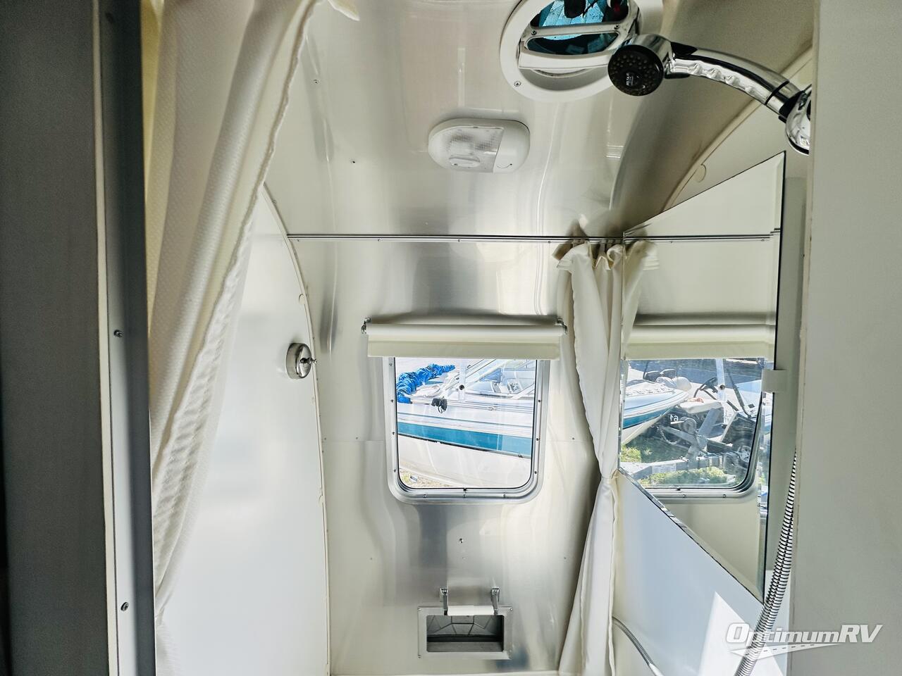 2017 Airstream Sport 16 Photo 11