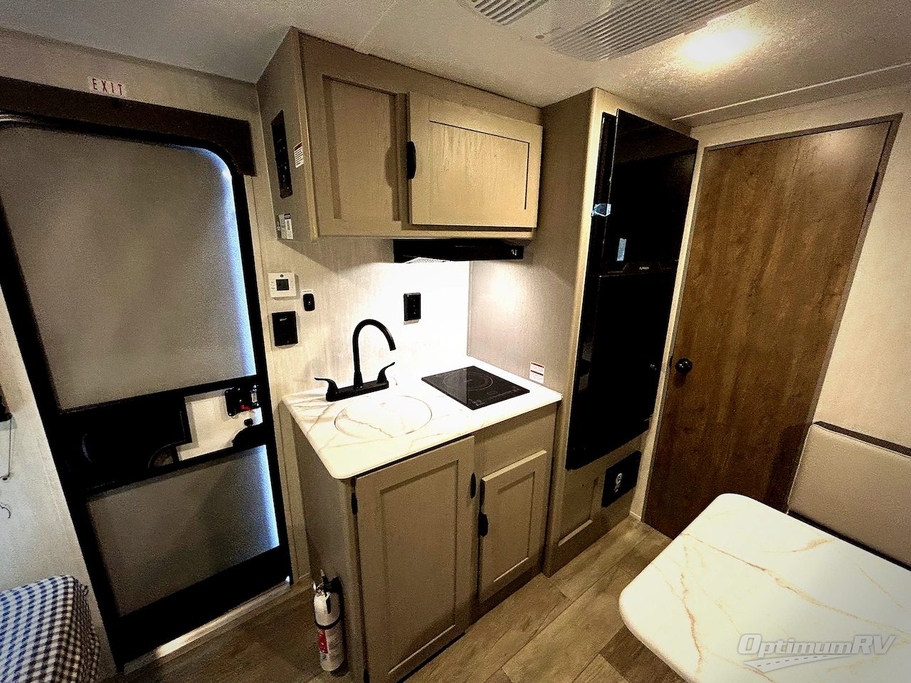 2025 Forest River Viking 3K Series 17SFQ Photo 7