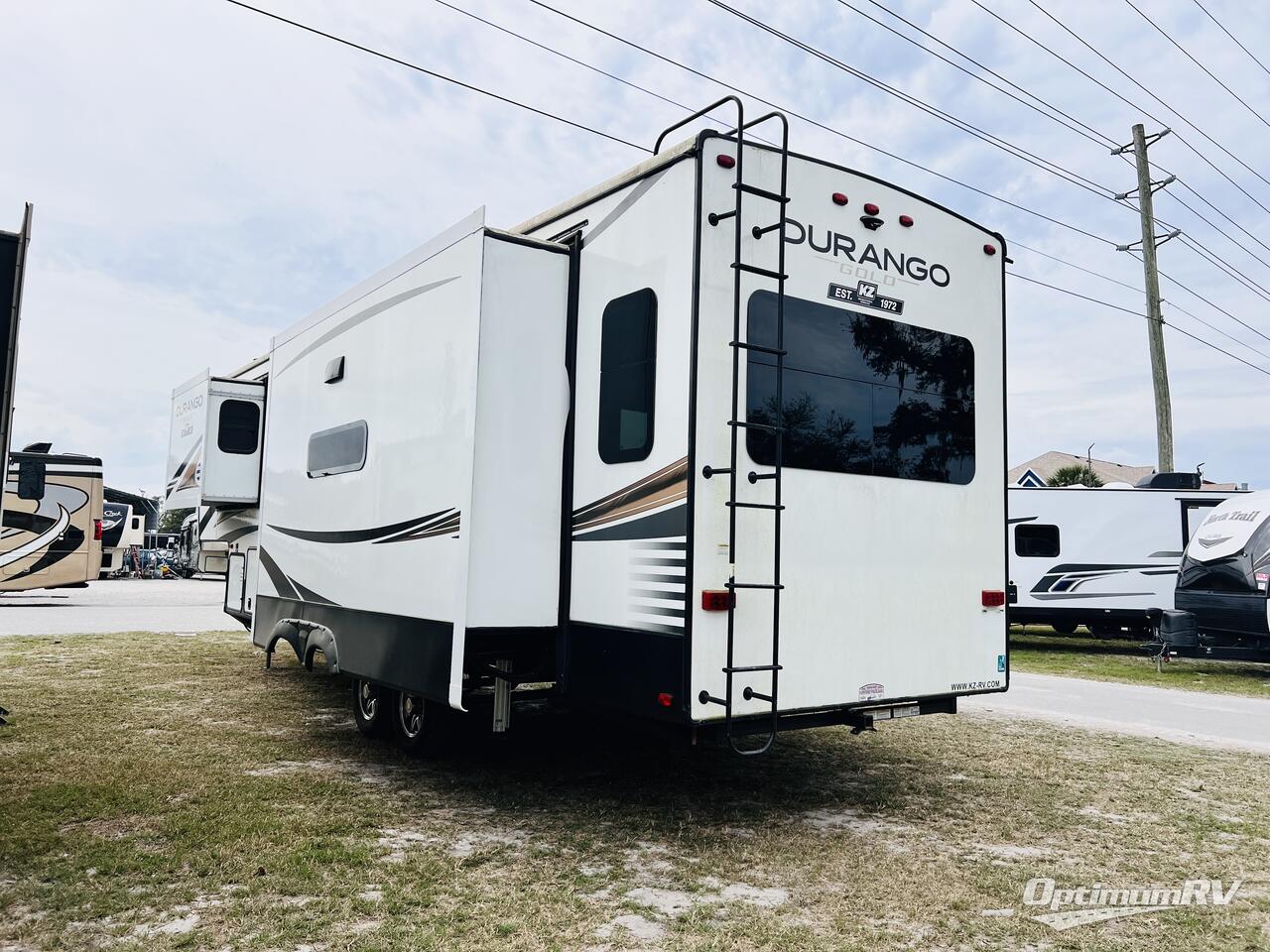 2022 KZ Durango Gold G356RLQ Photo 2