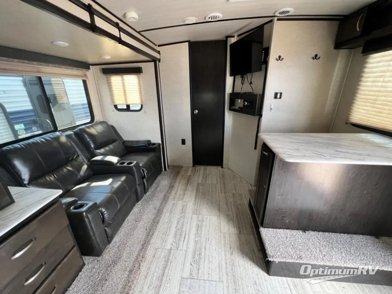 2020 Coachmen Spirit Ultra Lite 2255RK Photo 5