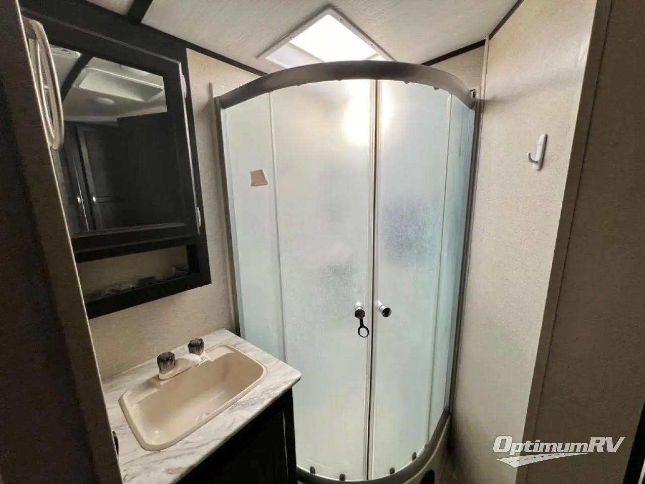 2020 Coachmen Spirit Ultra Lite 2255RK Photo 11