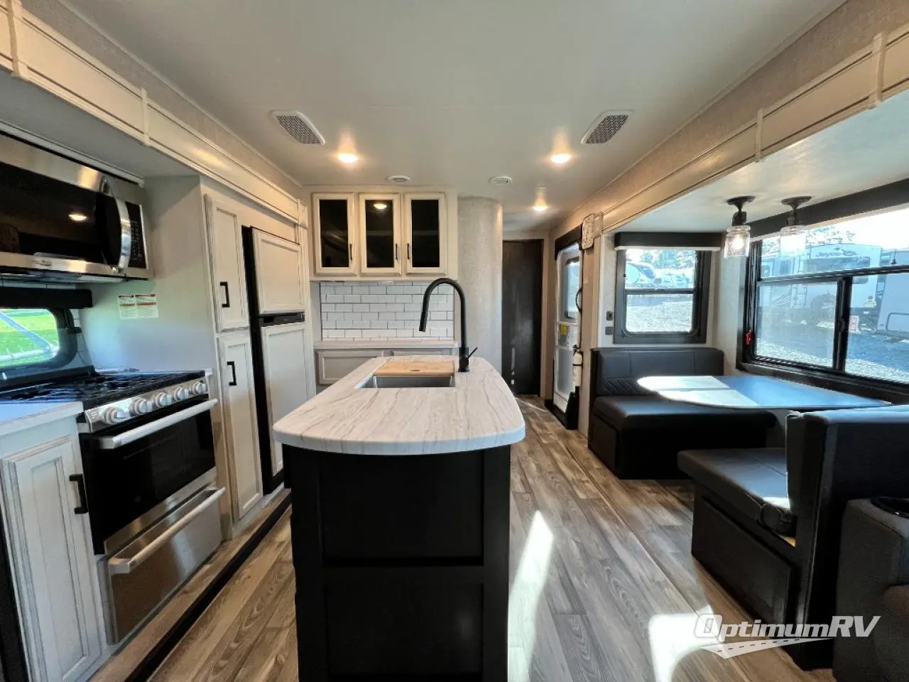 2023 Jayco Eagle HT 312BHOK Photo 2