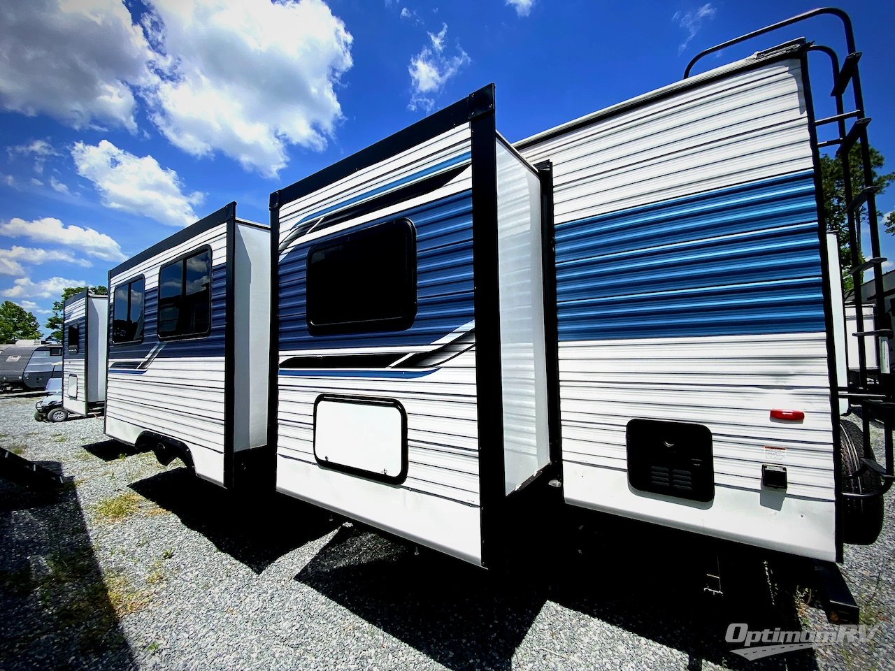 2024 CrossRoads Zinger ZR390DB Photo 9