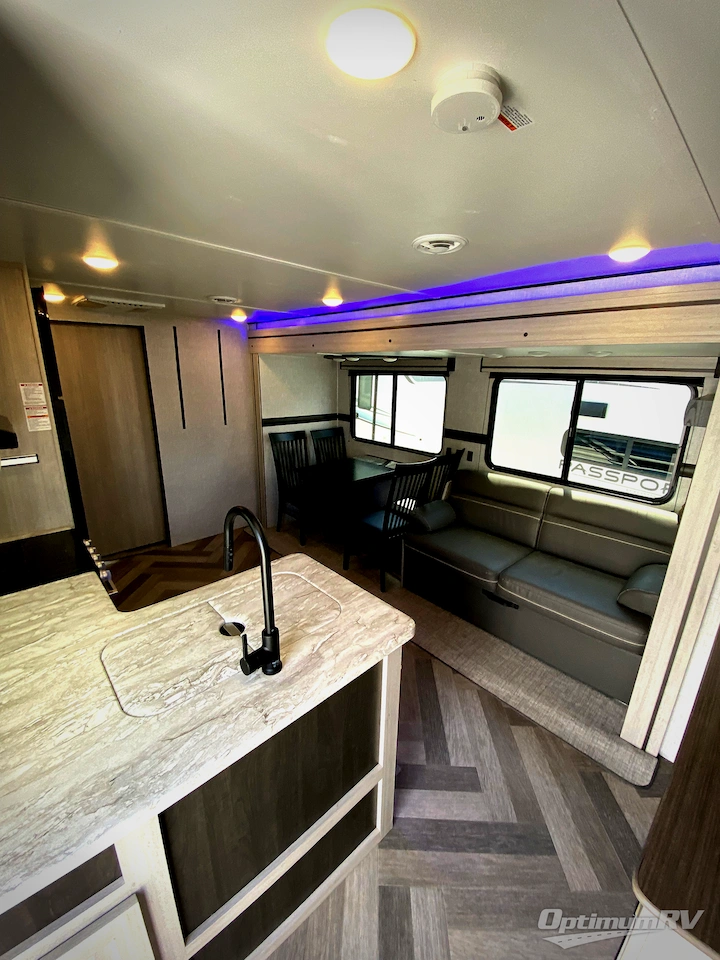 2024 CrossRoads Zinger ZR390DB Photo 11