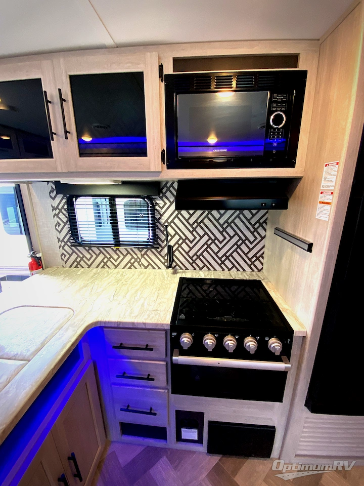 2024 CrossRoads Zinger ZR390DB Photo 21