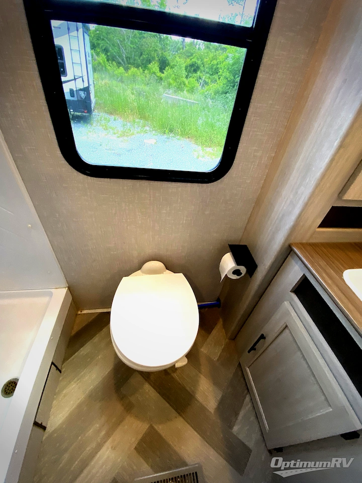 2024 CrossRoads Zinger ZR390DB Photo 54