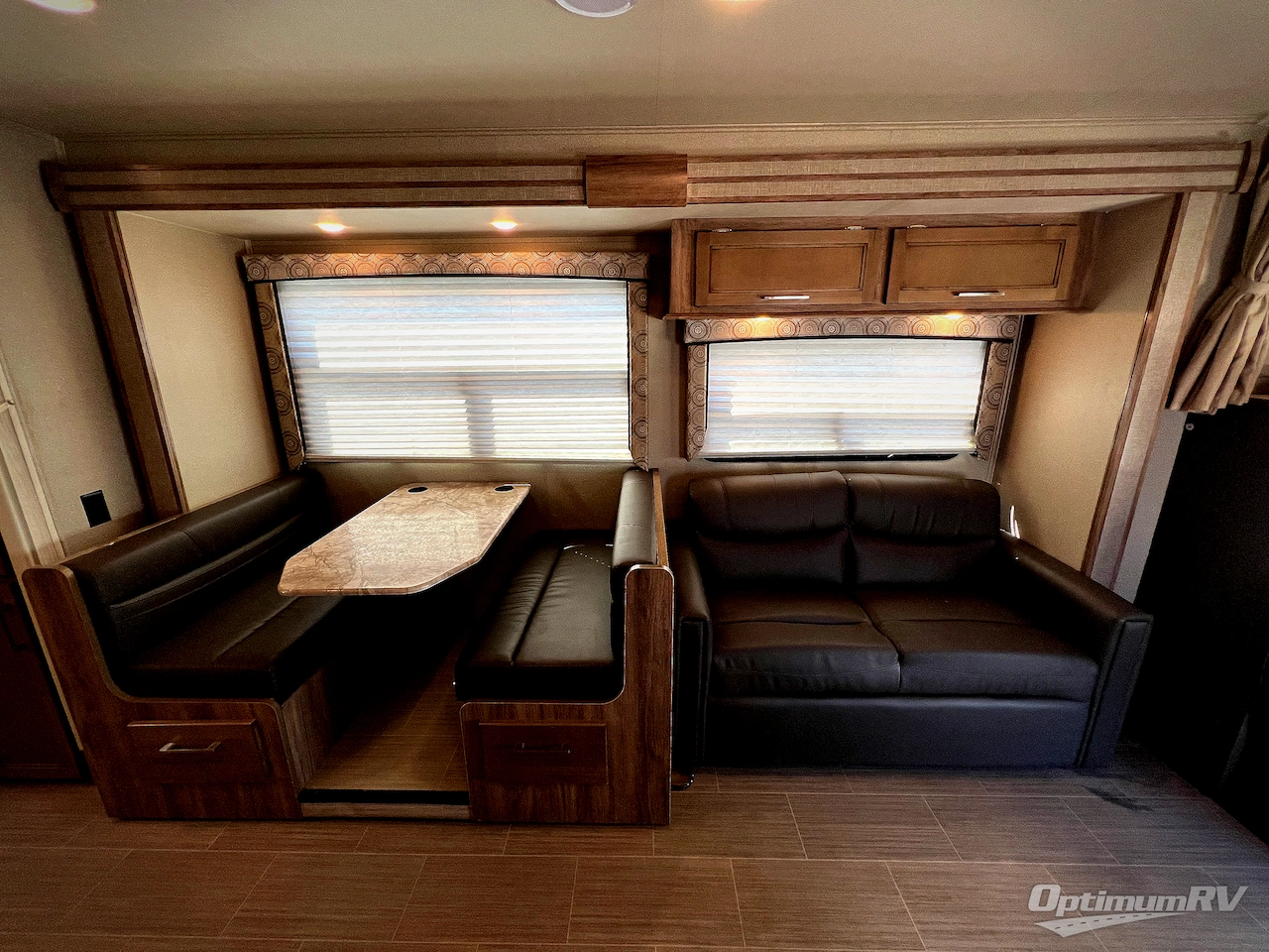 2020 Entegra Odyssey 26D Photo 12