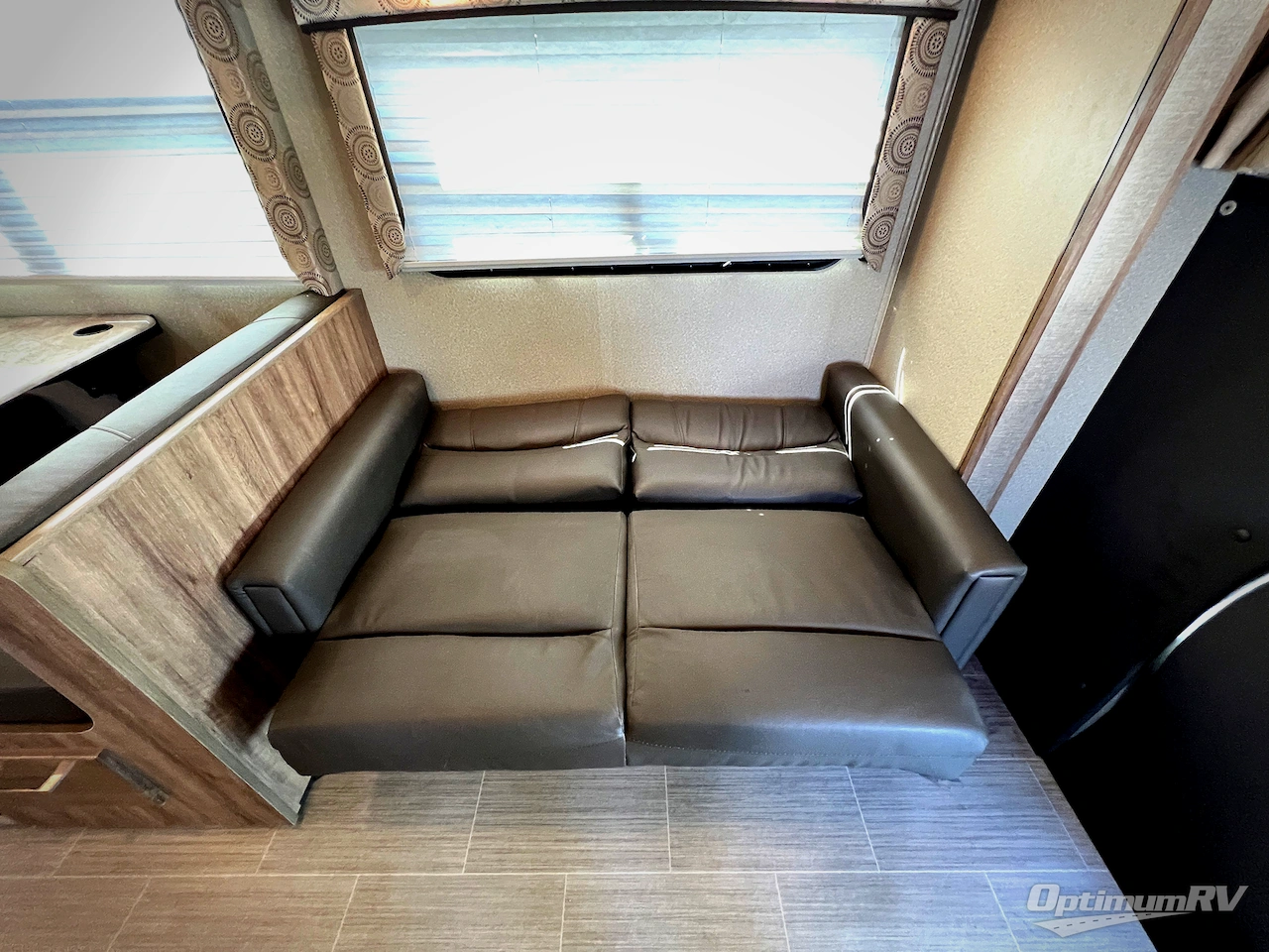 2020 Entegra Odyssey 26D Photo 14