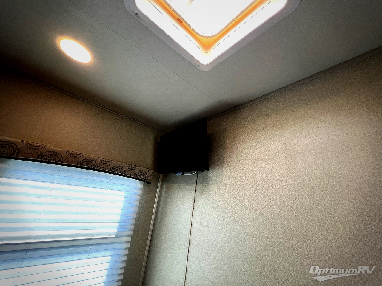 2020 Entegra Odyssey 26D Photo 22