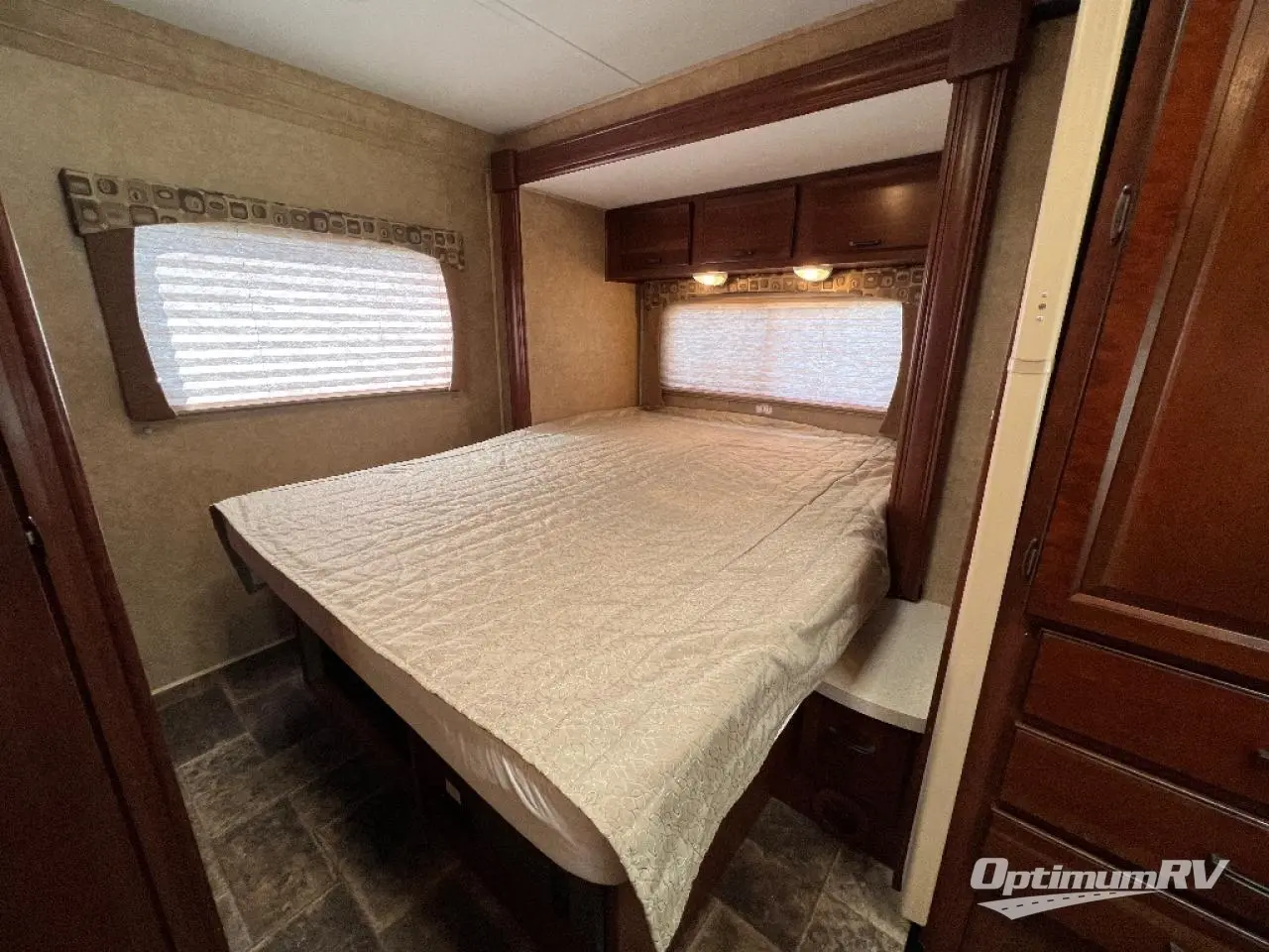 2015 Forest River Sunseeker LE 2250SLE Ford Photo 12