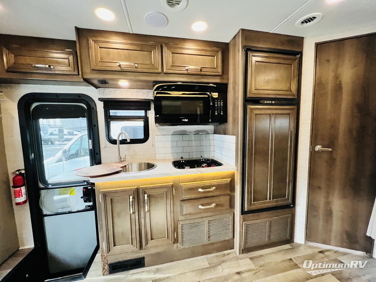 2021 Jayco Melbourne 24L Photo 9