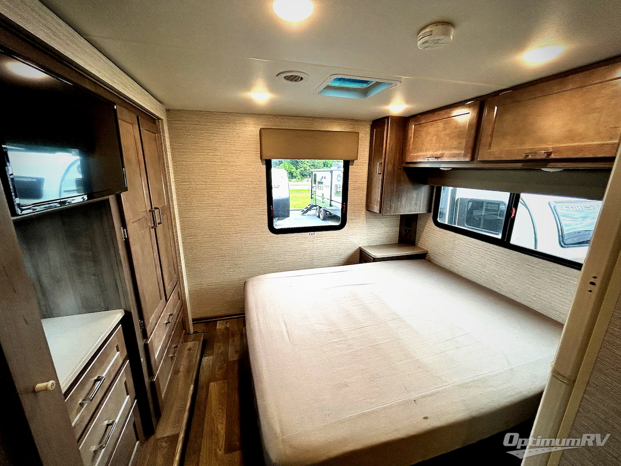 2022 Winnebago Minnie Winnie 31H Photo 18