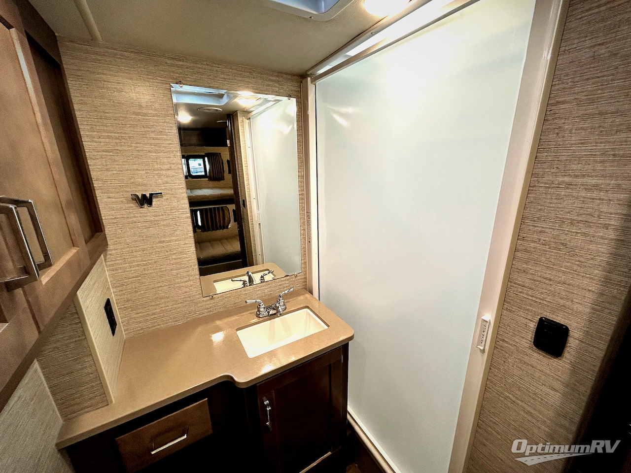 2022 Winnebago Minnie Winnie 31H Photo 24