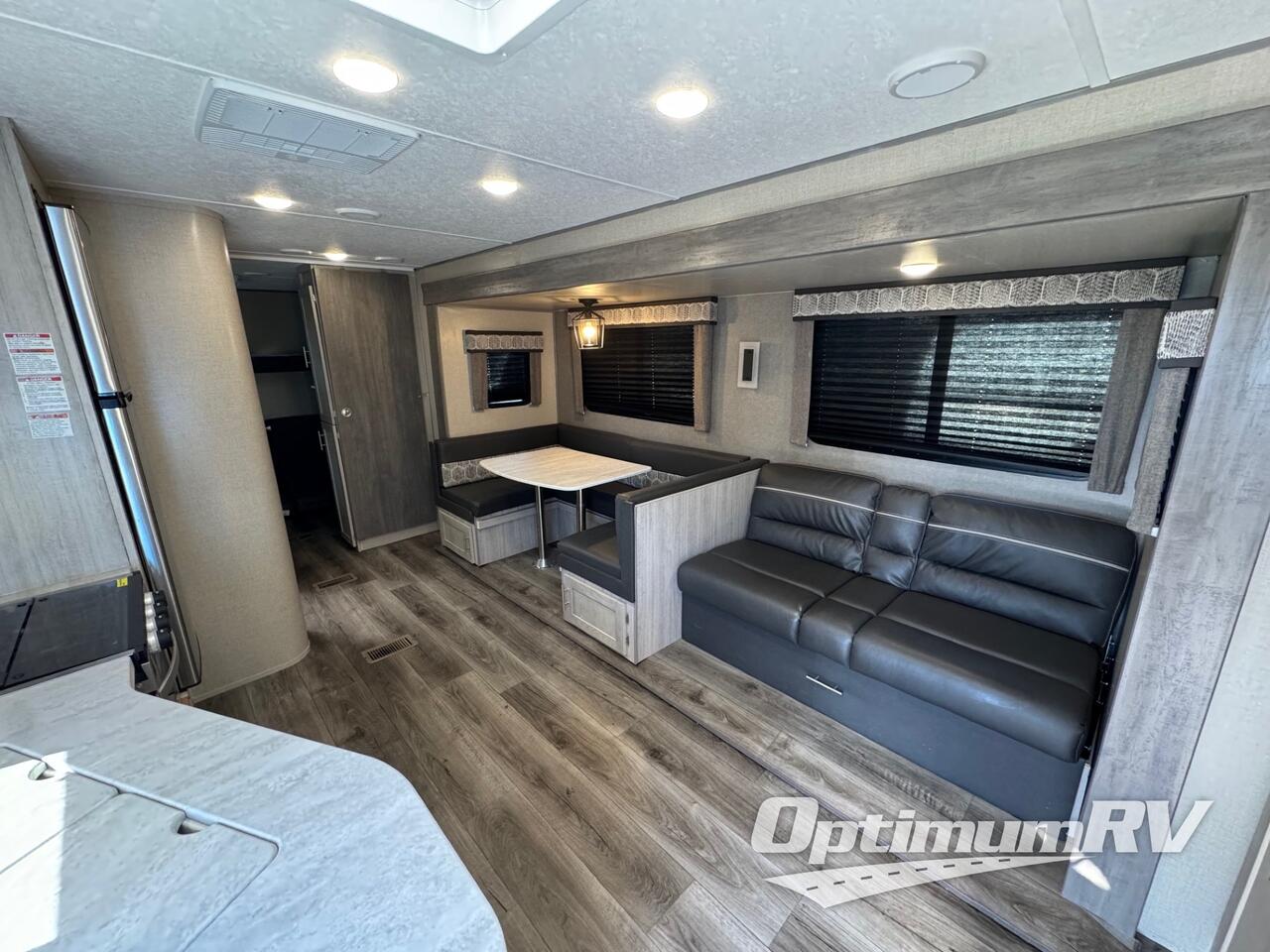 2023 Coachmen Catalina Legacy 293QBCK Photo 6