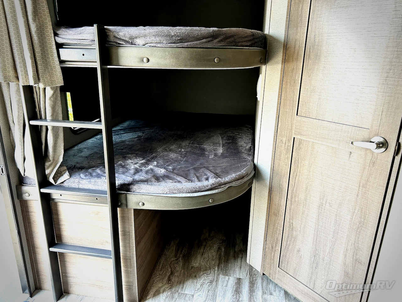 2021 Grand Design Imagine 2800BH Photo 15