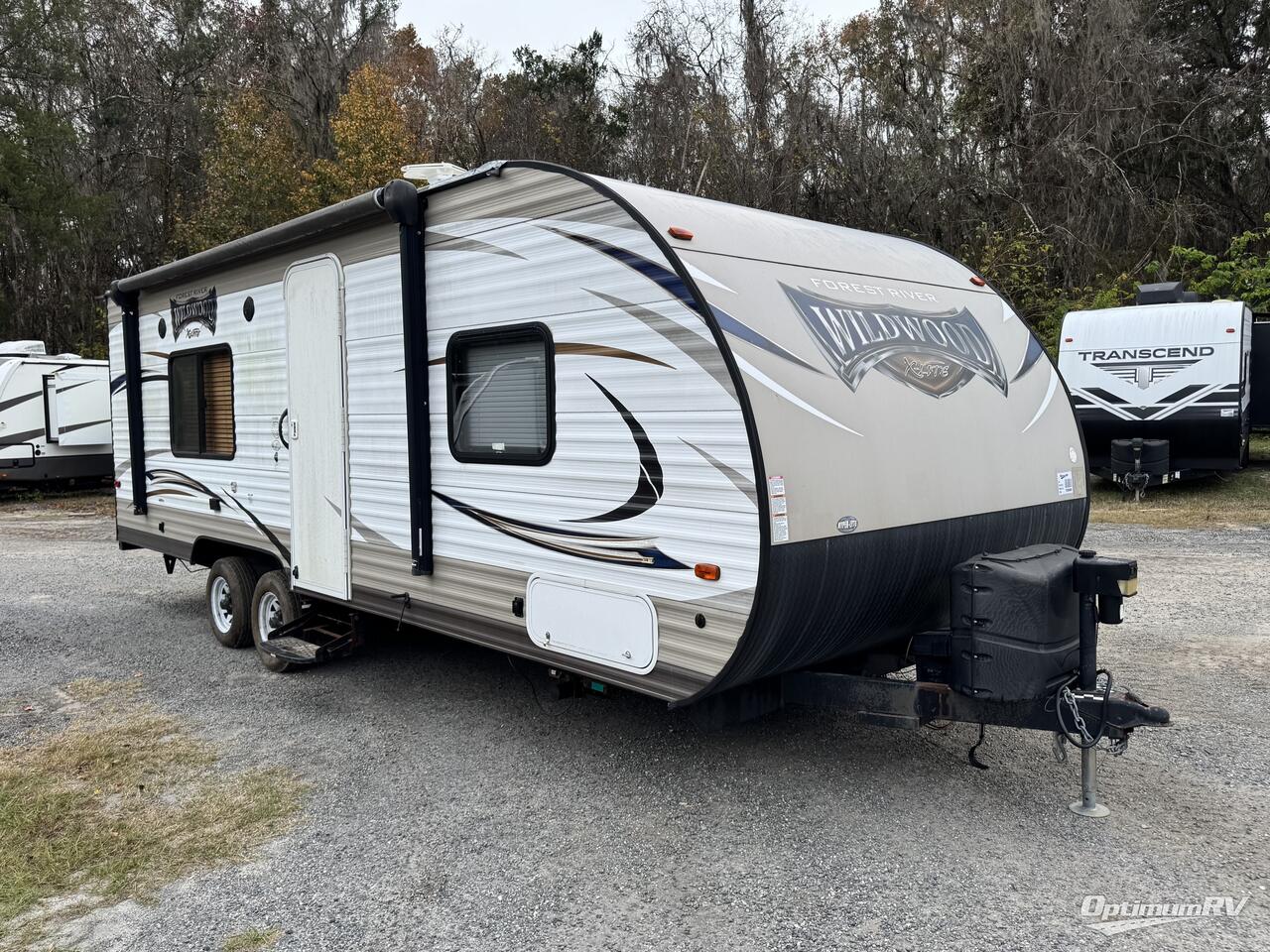 2018 Forest River Wildwood X-Lite 241QBXL Photo 1