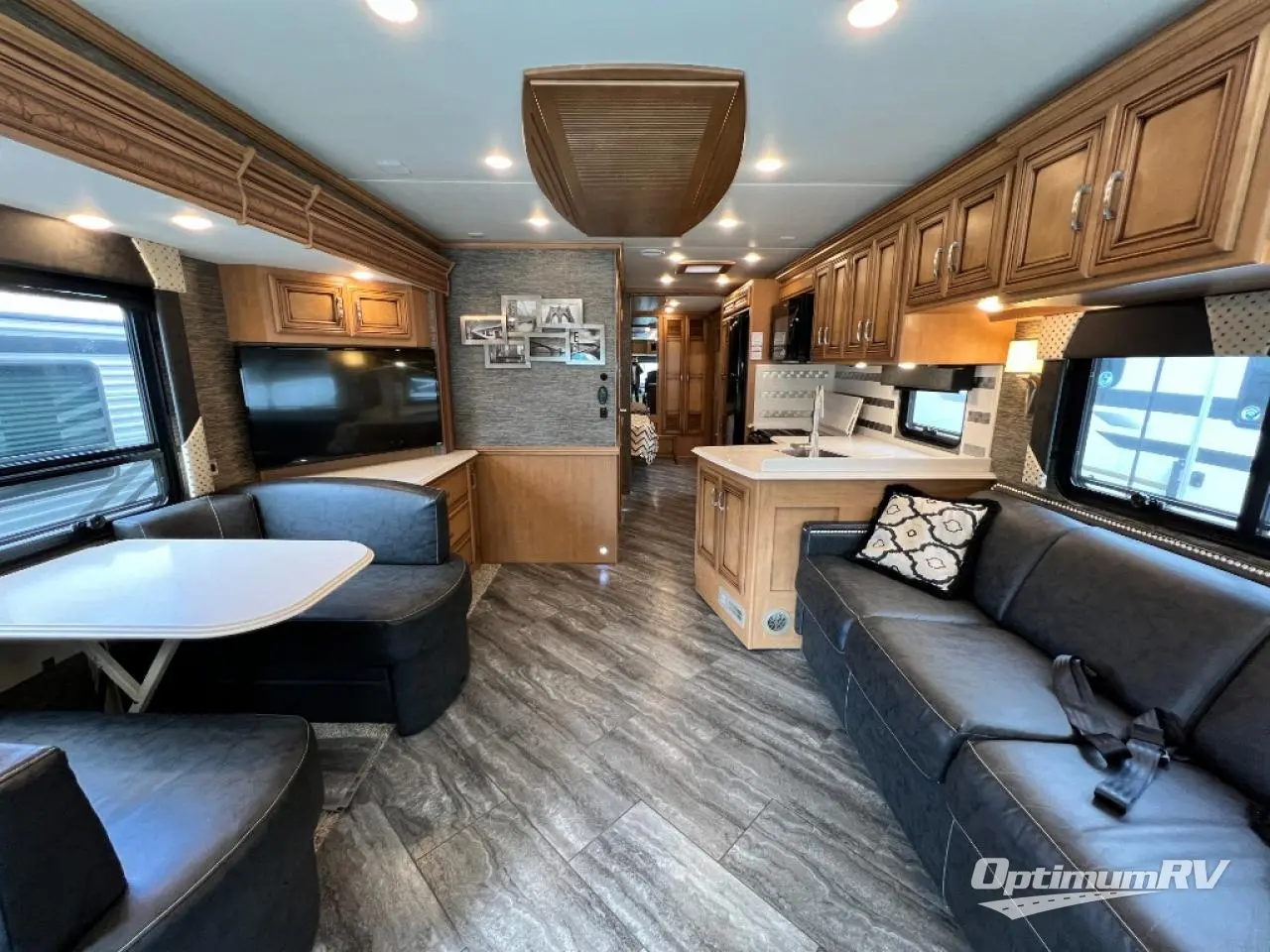 2017 Newmar Ventana LE 3436 Photo 4