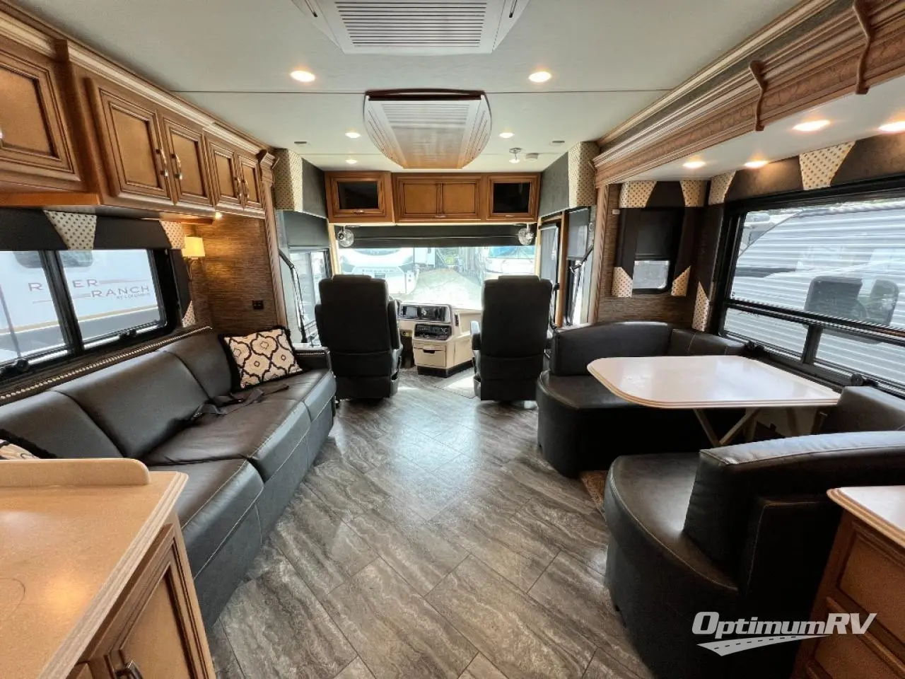 2017 Newmar Ventana LE 3436 Photo 5