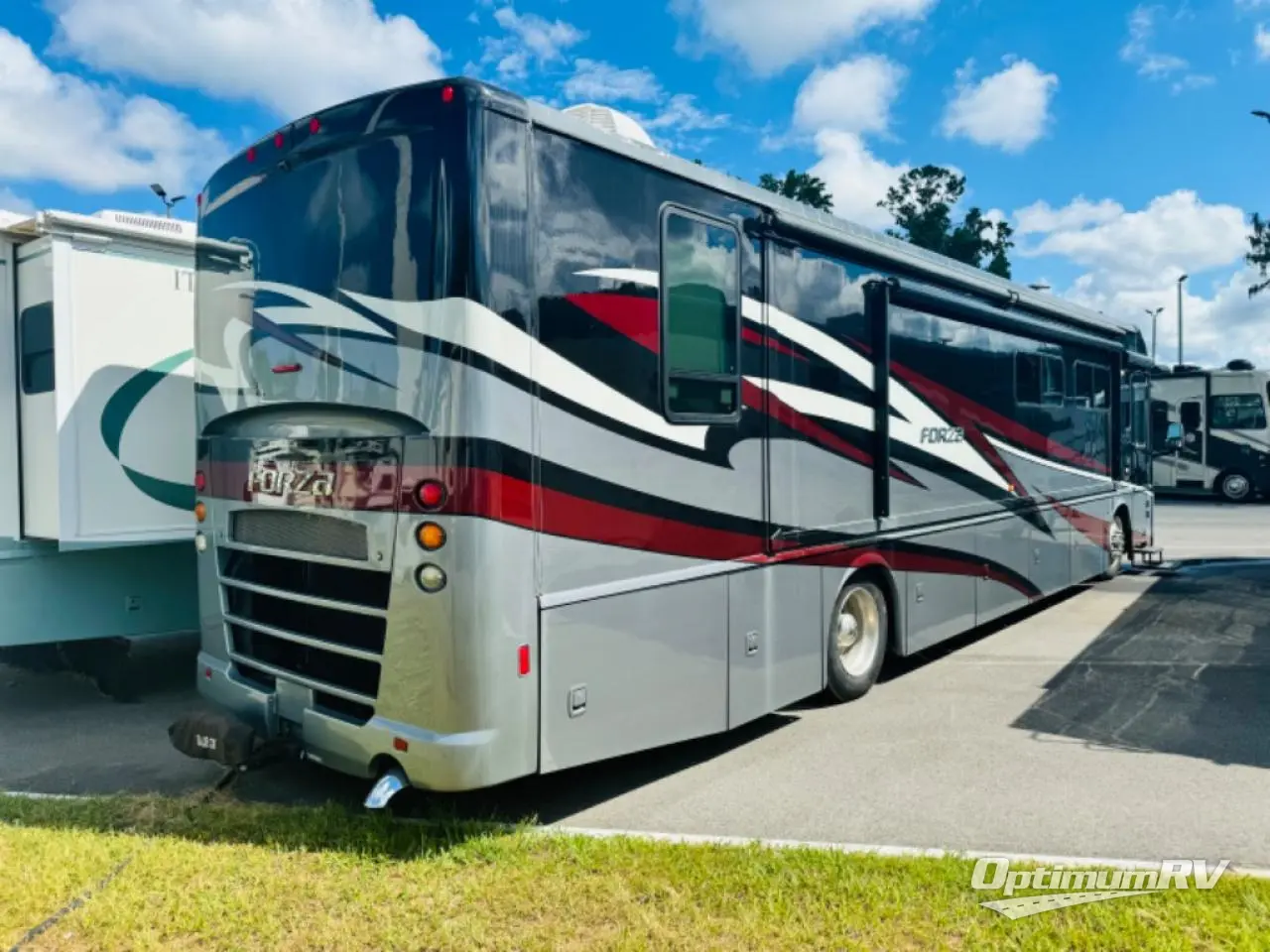 2016 Winnebago Forza 38R Photo 2