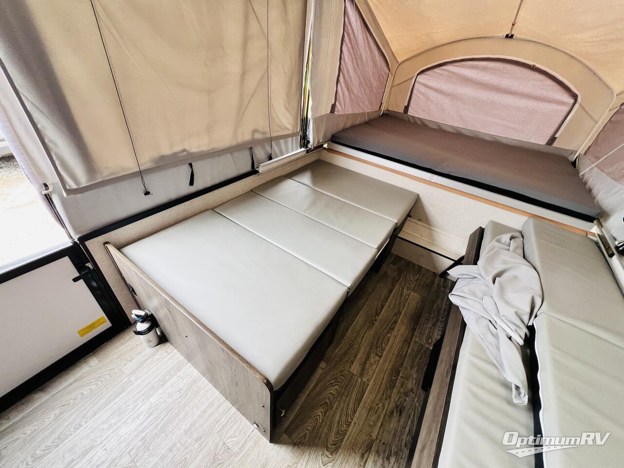 2020 Coachmen Clipper Camping Trailers 107LS Photo 5