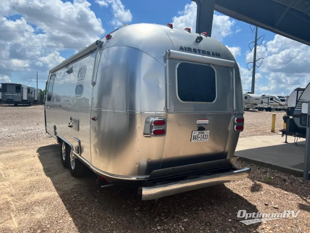 2023 Airstream International 23FB Photo 3