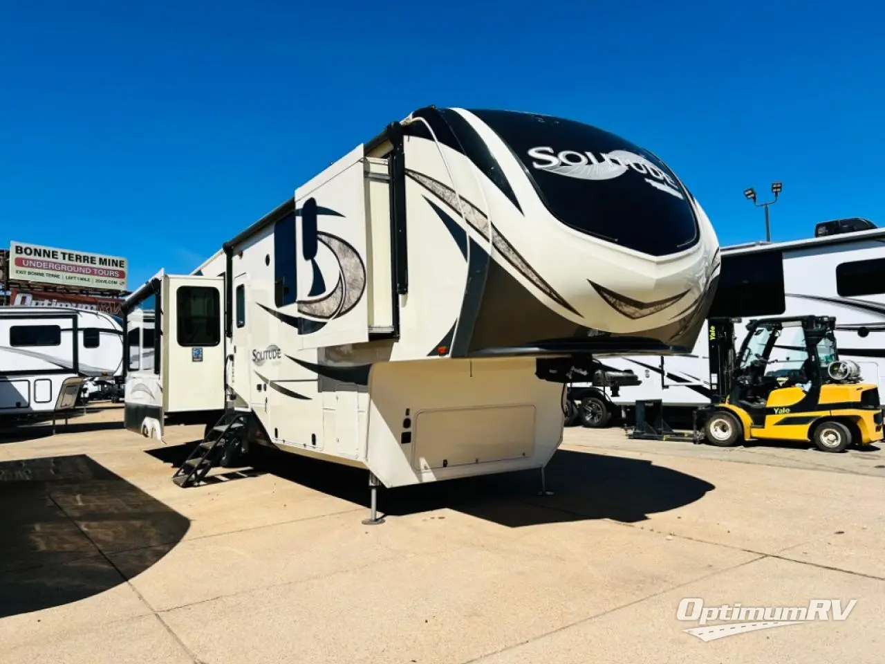 2017 Grand Design Solitude 384GK Photo 1