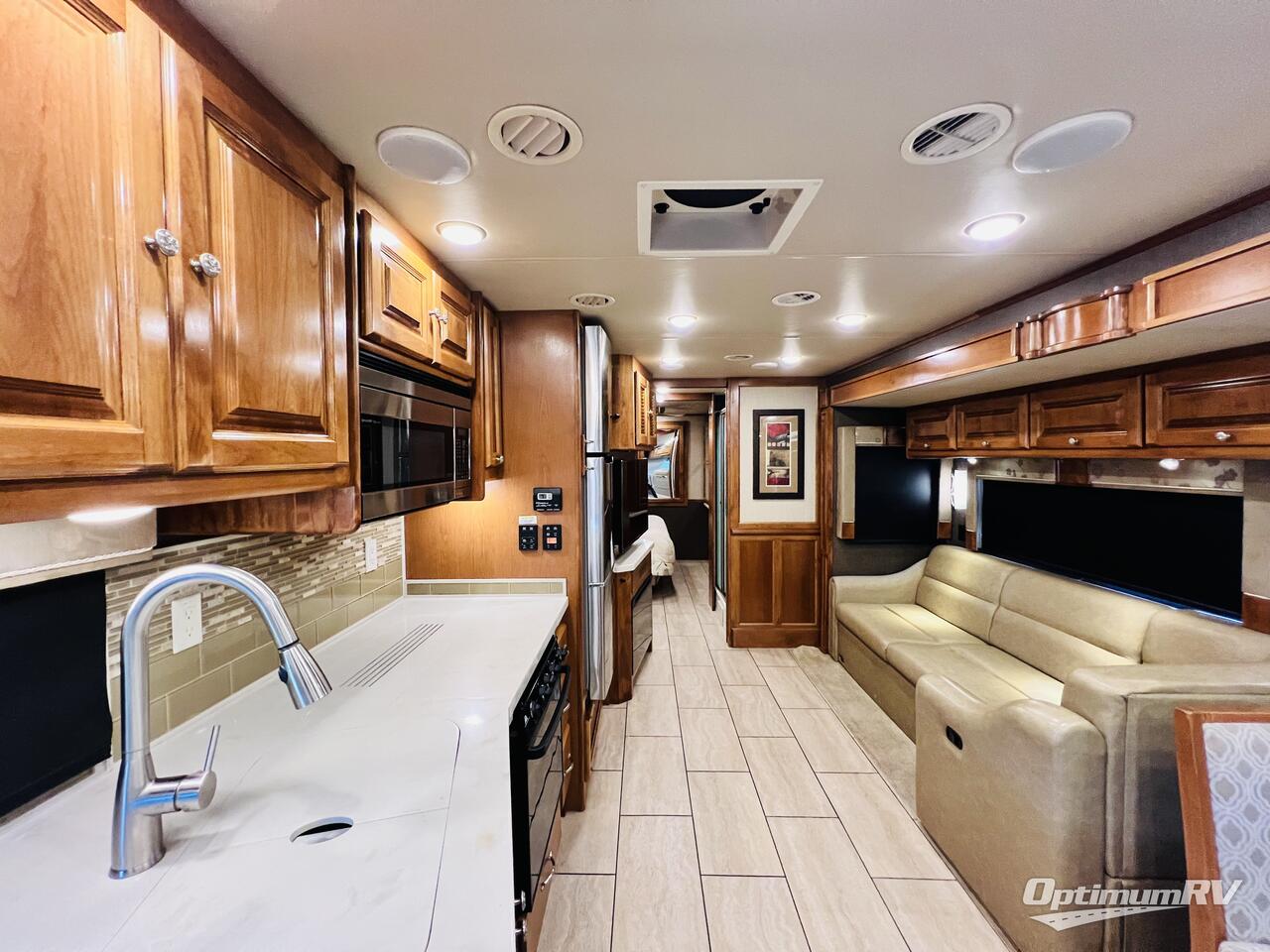 2016 Tiffin Allegro 32SA Photo 5