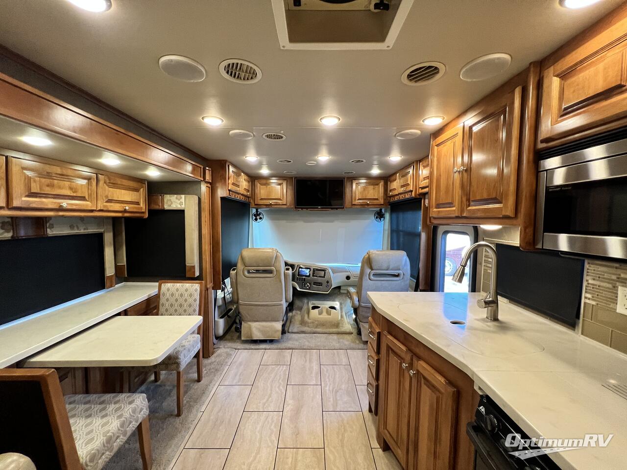 2016 Tiffin Allegro 32SA Photo 4