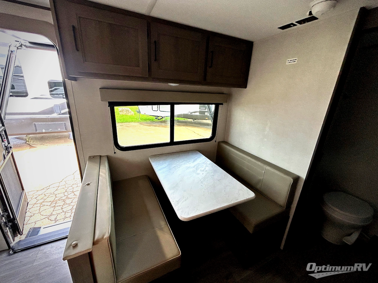 2025 Grand Design Transcend One 151RB Photo 7