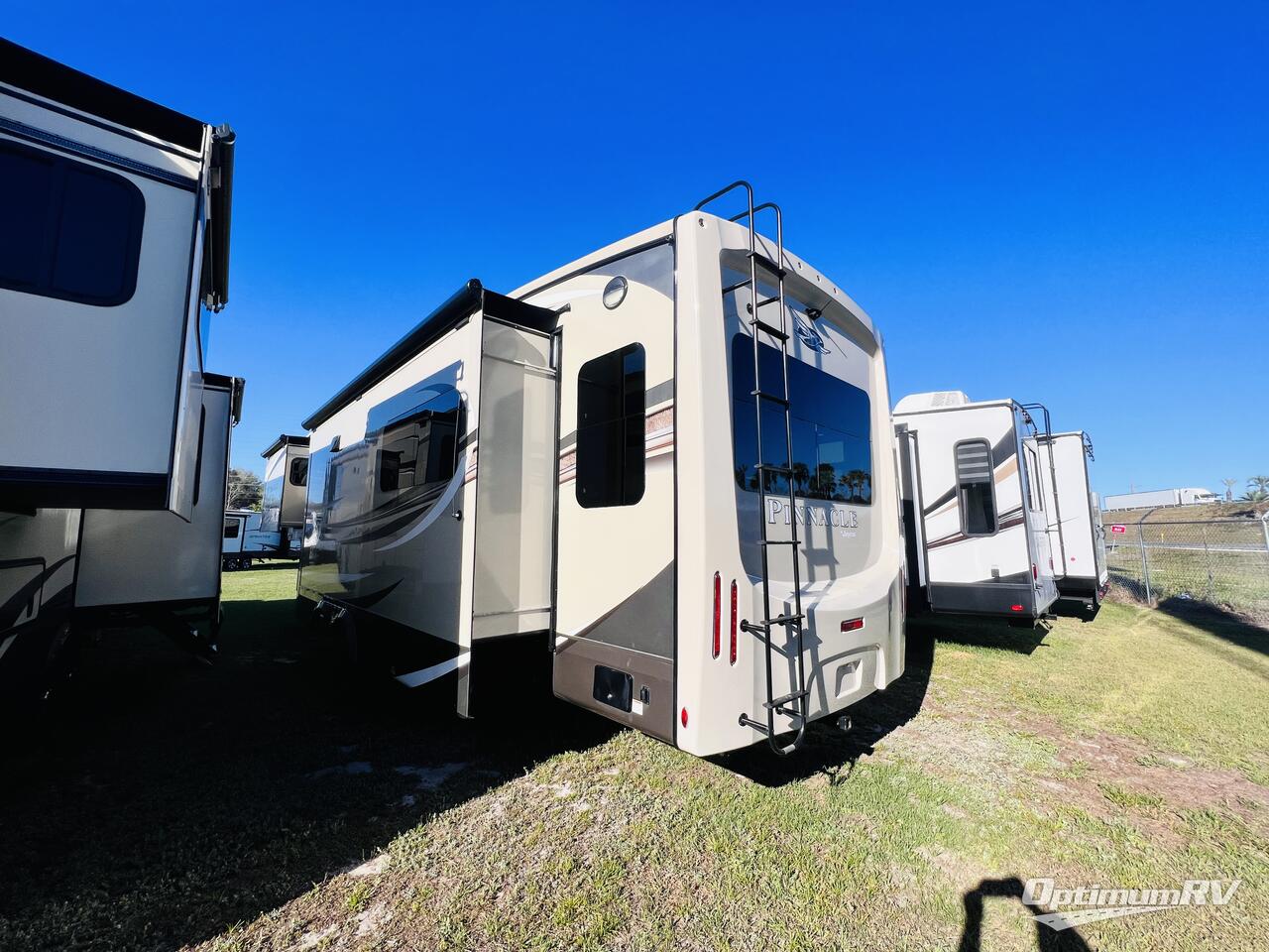 2018 Jayco Pinnacle 36KPTS Photo 2